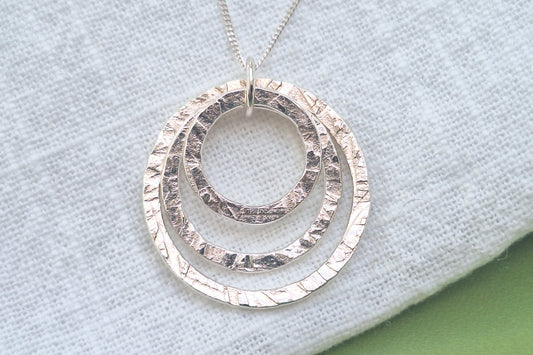 Storm Silver Trinity 3-ring pendant