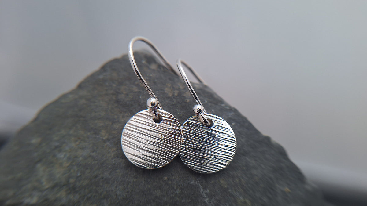 Ripple silver Dinky Dot earrings