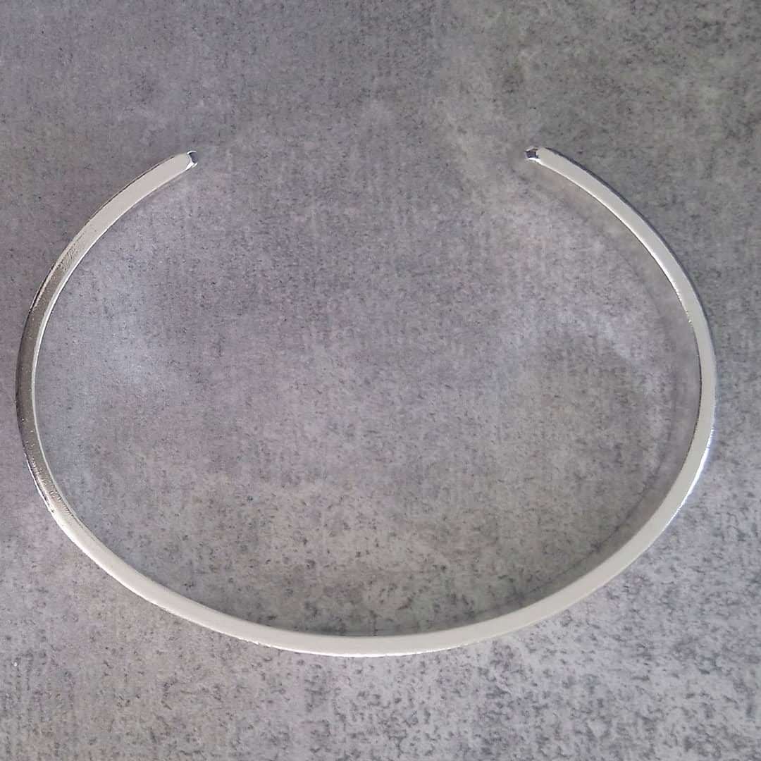 Rain silver narrow cuff bangle