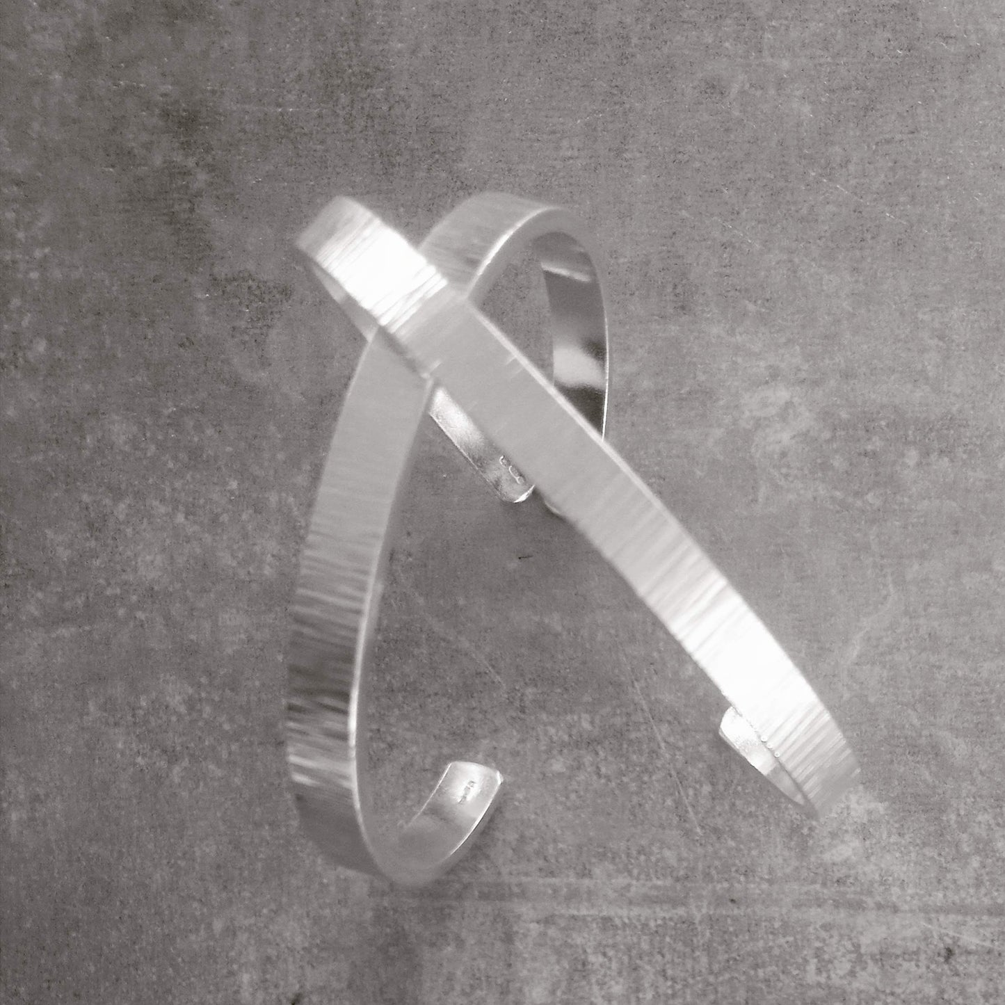 Ripple silver Cuff bangle