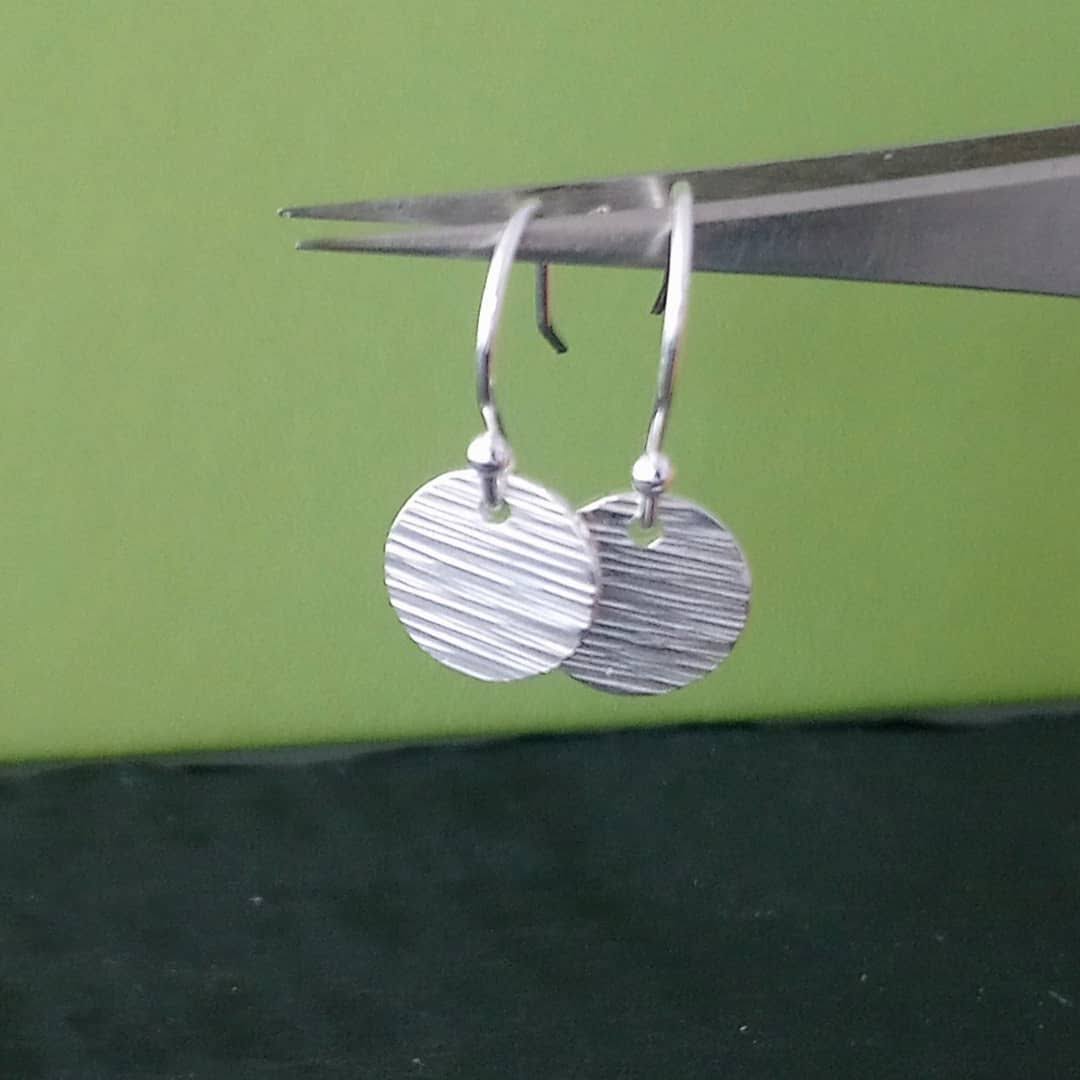 Ripple silver Dinky Dot earrings
